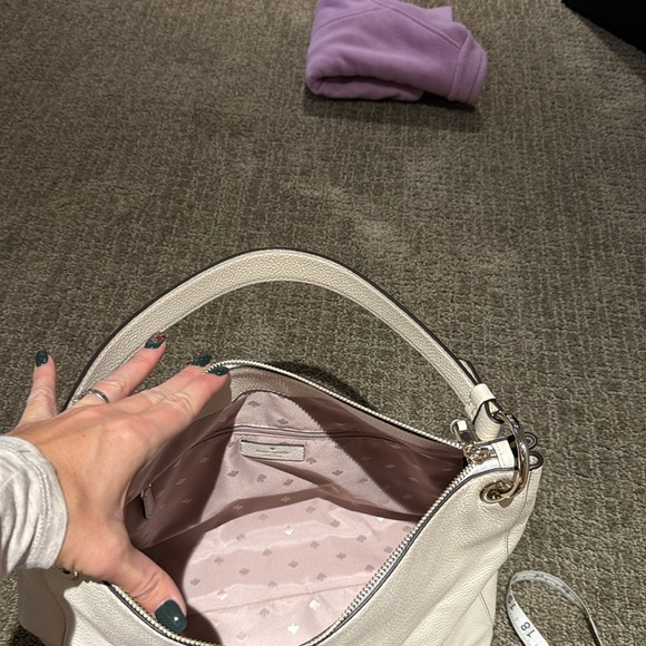 Kate Spade white pebbled leather shoulder bag - Picture 4 of 12